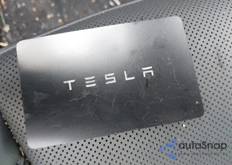 2025 Tesla Model 3 Long Range Rear-Wheel Drive из США, поврежденный, VIN 5YJ3E1EA3SF951335